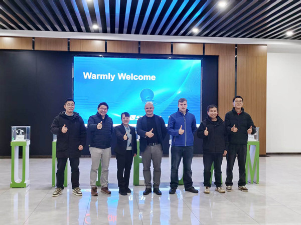 UK ग्राहक फॅक्टरी ऑडिट यशस्वीरित्या पूर्ण झाले, अनन्य उत्पादन कस्टमायझेशन मान्य