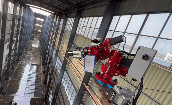 ऑटो-ट्रॅकिंग फायर मॉनिटर आता पूर्णपणे एकत्र केले गेले आहे, चाचणी केली गेली आहे आणि लवकरच पाठविली जाईल